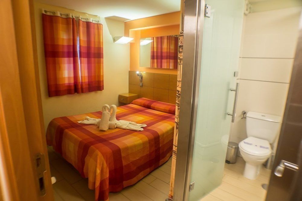 Gasthuis Inter Puerta Del Sol Auto Check In 3*