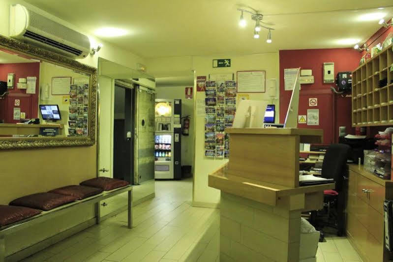 Gasthuis Inter Puerta Del Sol Auto Check In Madrid